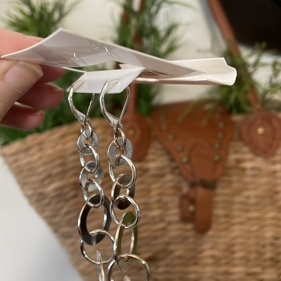 Nine West new with tag earrings - Picture 6 of 7